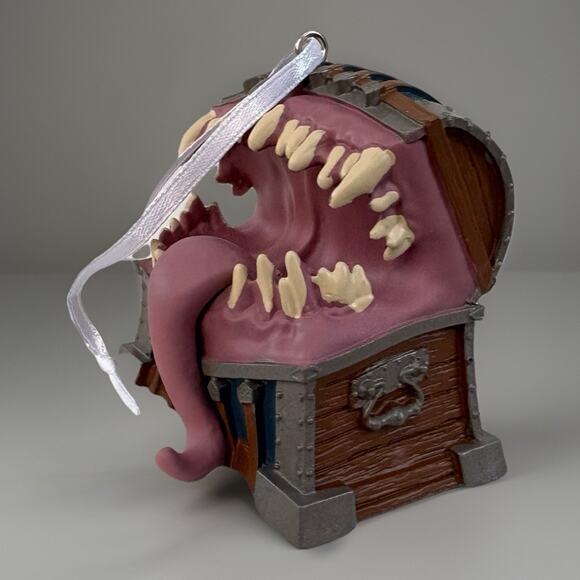 2025 Hallmark Dungeons & Dragons: Honor Among Thieves MIMIC Christmas Ornament - Picture 6 of 10